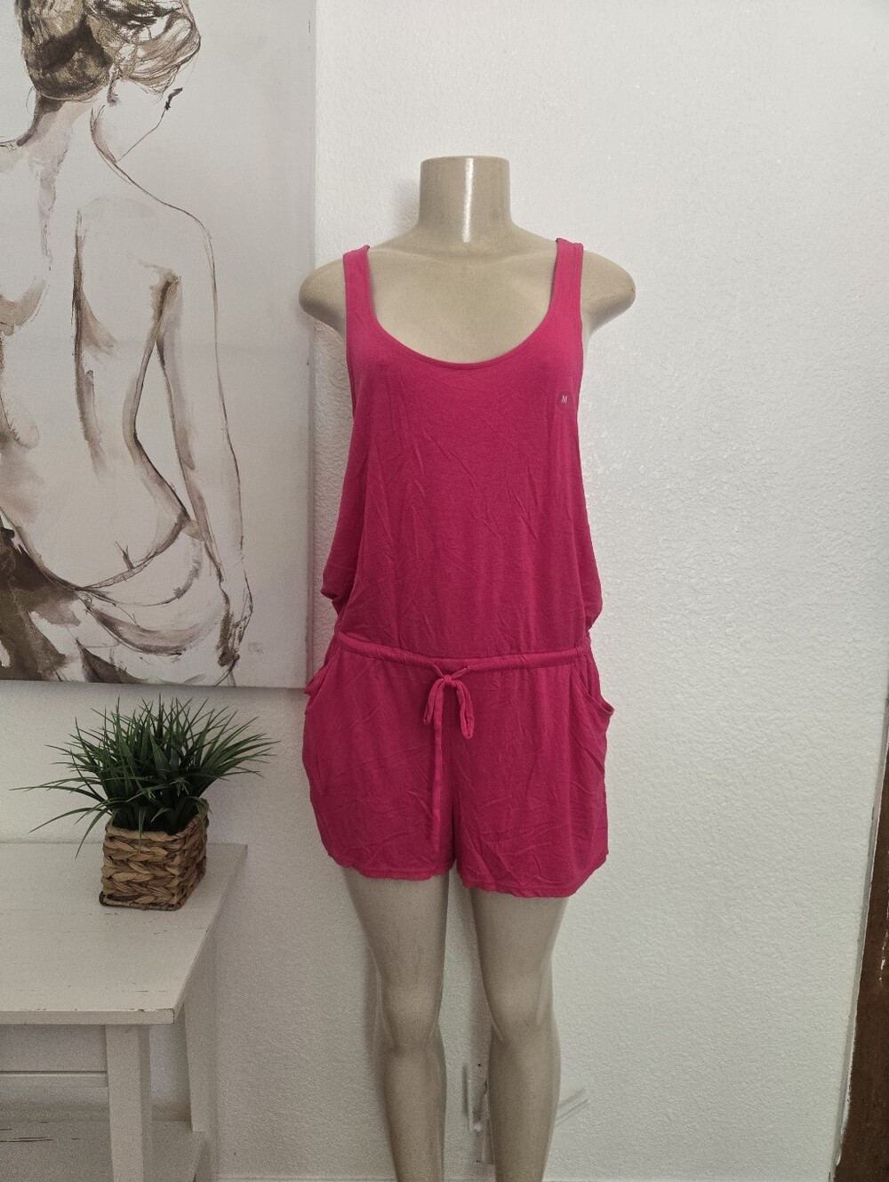NWT Pacsun Kirra Hot Pink Romper Size Medium